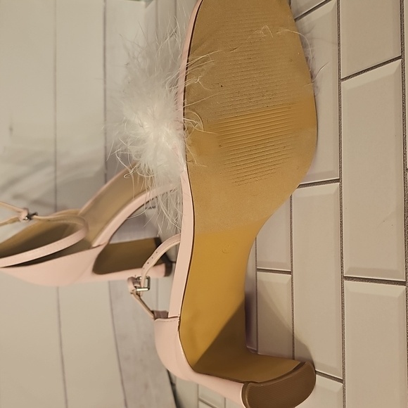 Apt. 9 Pink Feathered Heels - Picture 7 of 8